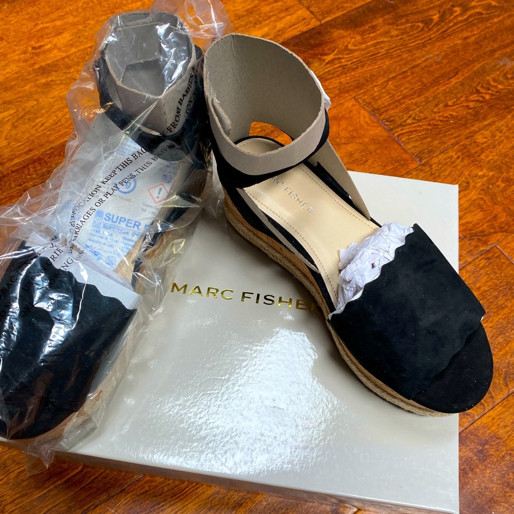 NWT Marc Fisher Faitful Platform Sandals - Picture 7 of 9